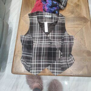 Dangerfield vest size 20 AU New (fits 16-18 US)